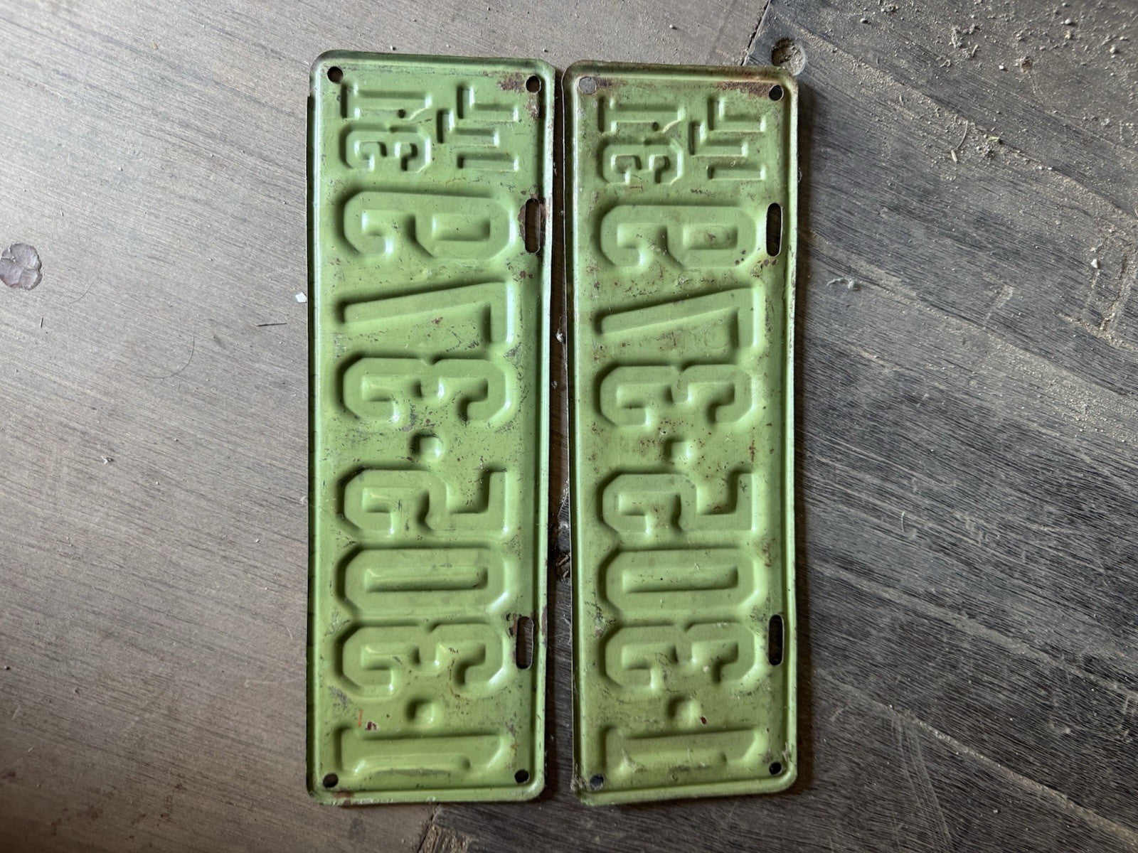 Vintage 1931 Illinois License Plate Pair - Original Matched Set - Ford Model A5