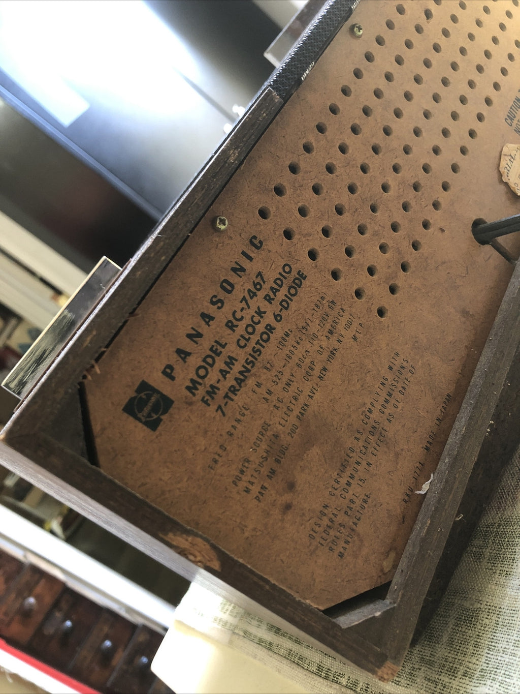 Vintage Panasonic Solid State Electric Radio6