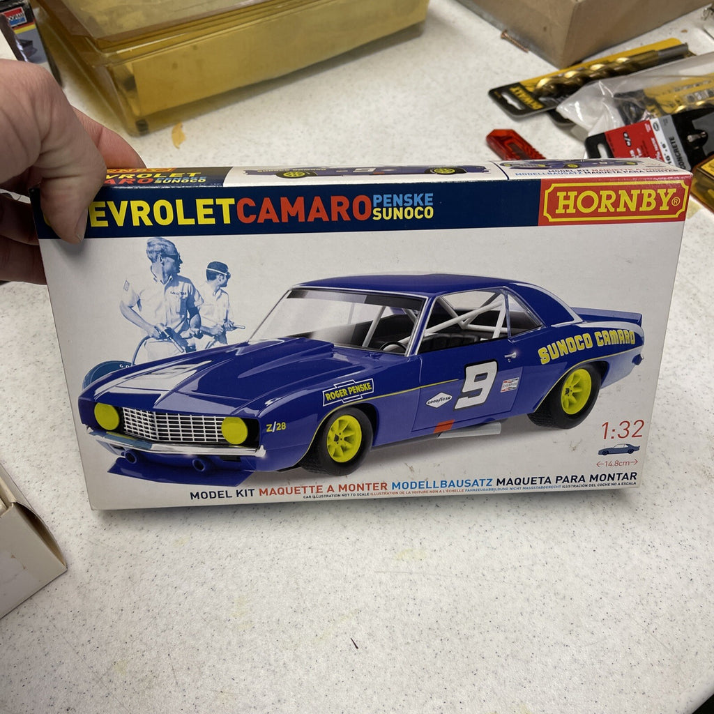 Hornby CHEVY CAMARO #9 SUNOCO Penske 1/32 New Unbuilt2
