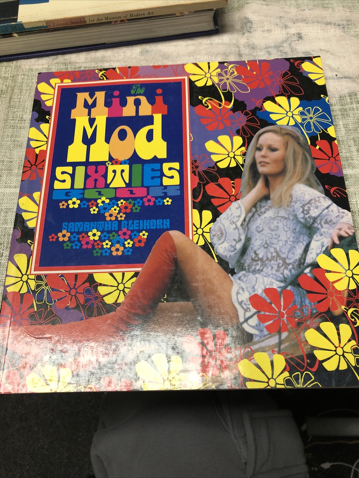 The Mini Mod Sixties Book by Bill Yenne and Samantha Bleikom1