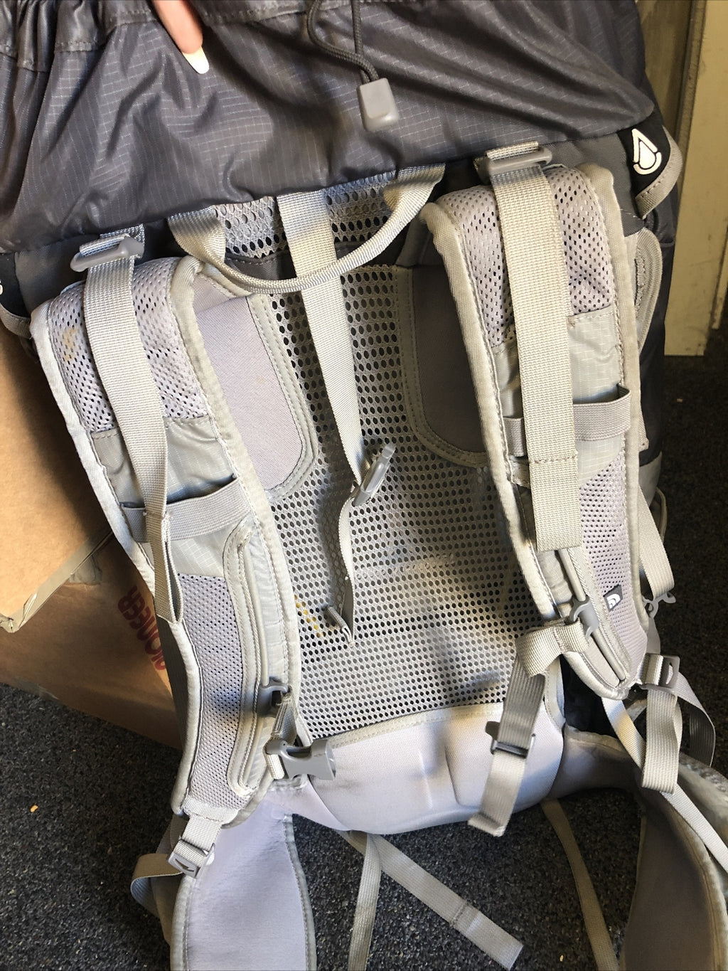 ALTEO 35 Backpack Hiking Campin2