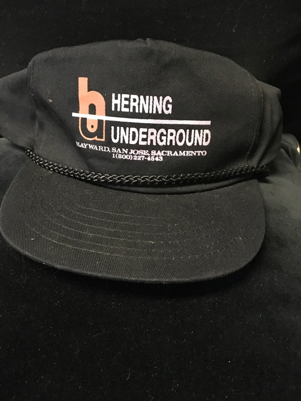 Vintage Trucker Hat Cap Snapback Herning Underground Supply Black NWOT0