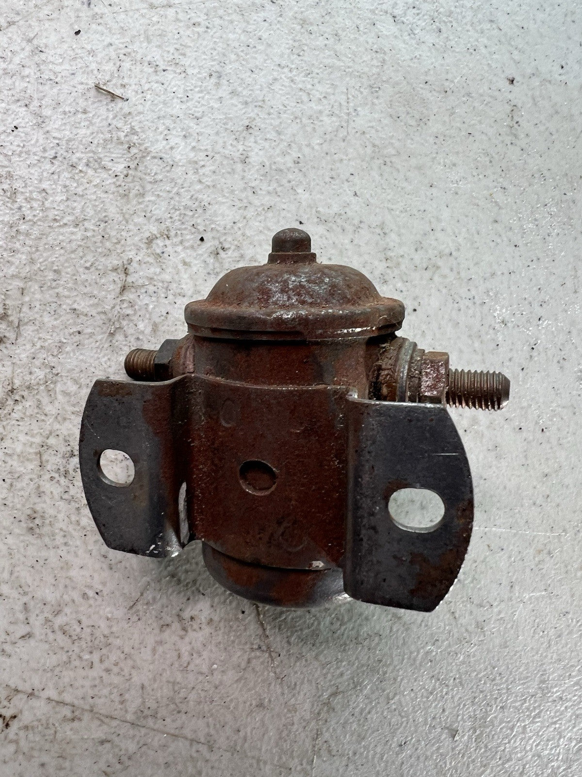 Vintage Heavy-Duty Battery Terminal Solenoid Relay Switch6