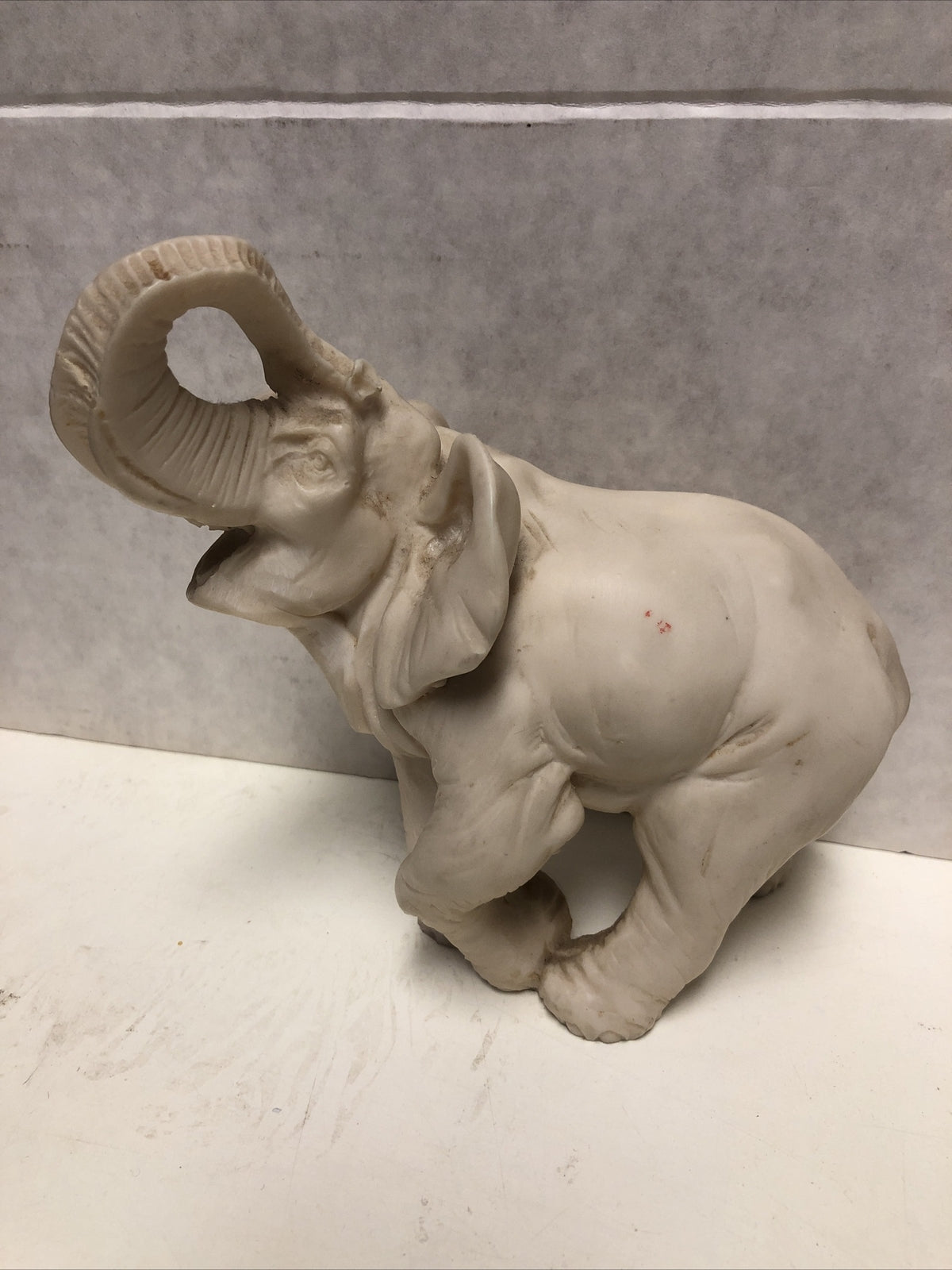Vintage Elephant Statue Figurine 7”x8”0