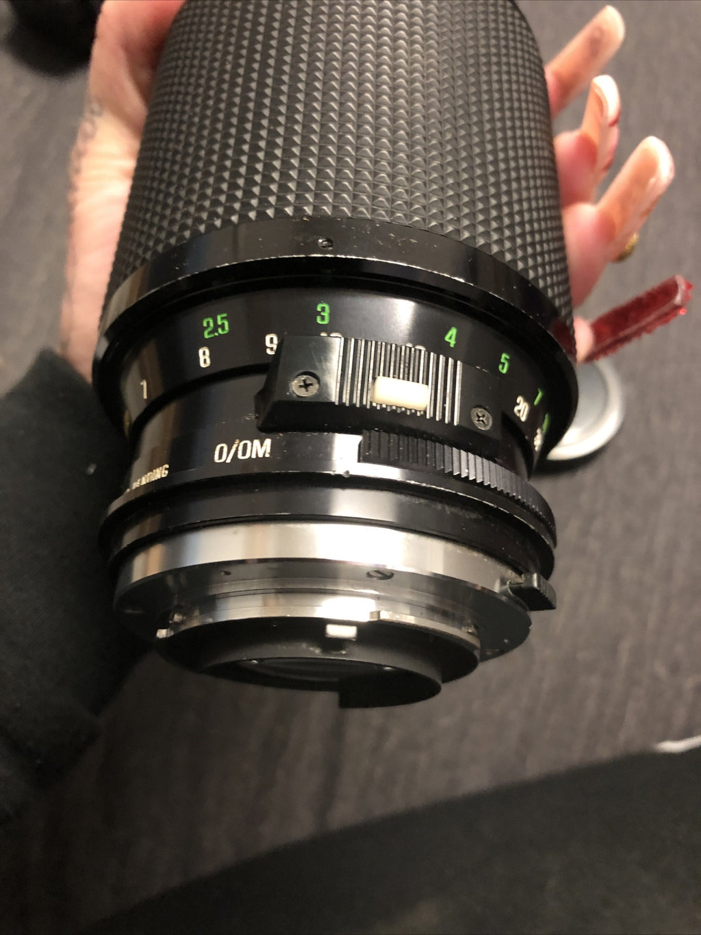 Vivitar Series 1 70-210mm F3.5 Macro Focusing Auto Zoom Lens3