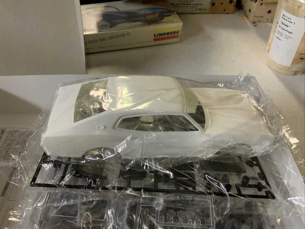Aoshima 1/24 Laurel Ht 2000Sgx8