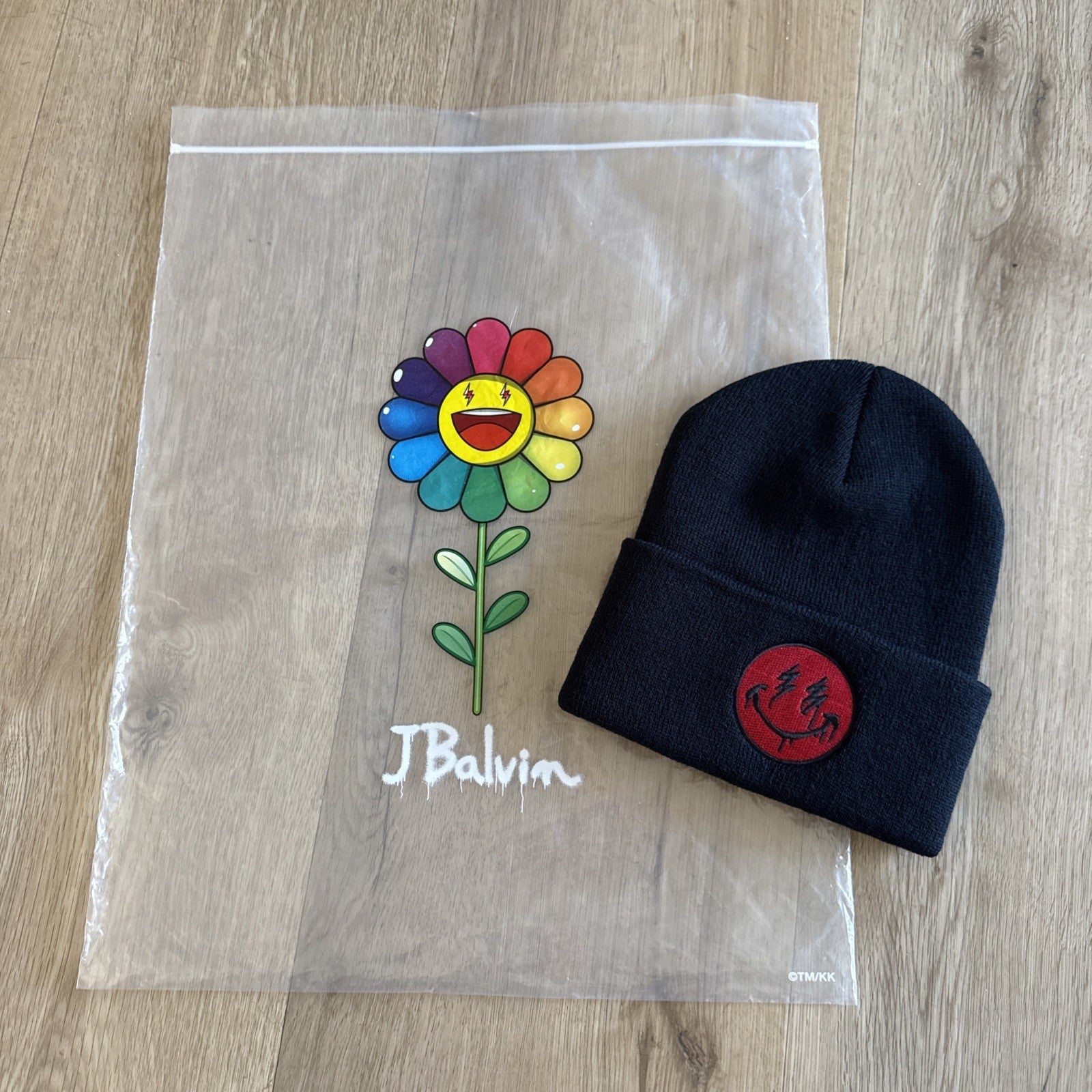J Balvin Red Smiley Face Beanie - Streetwear Unisex Winter Knit Hat0