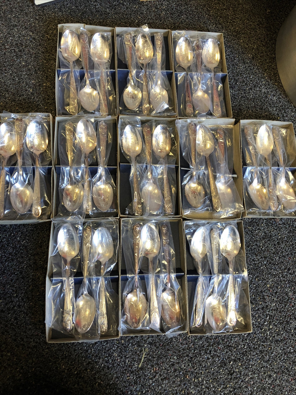 Lot Of 33 Commemorative Vintage Silverplate Spoons Various US Presidents-0
