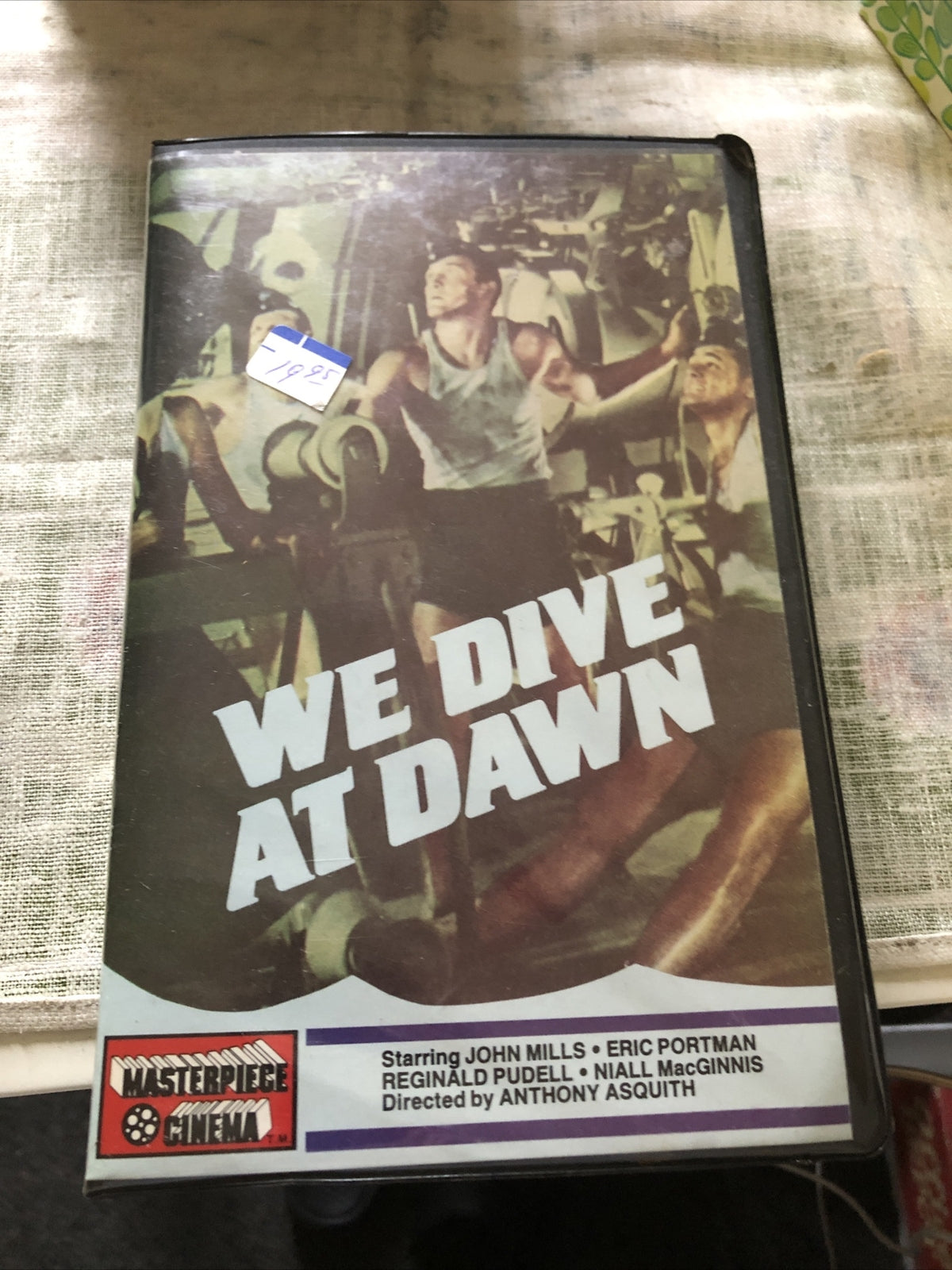 We Dive At Dawn VHS Clamshell 1985 War Action0