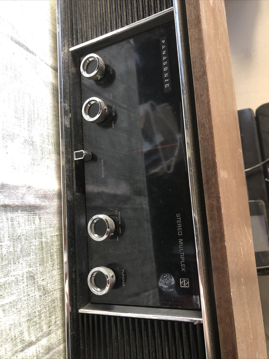 VINTAGE PANASONIC Model RE-7300 AM FM Stereo Multiplex Radio1