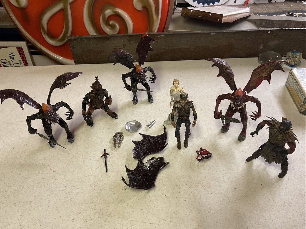 Loose Lot ARMIES OF MIDDLE EARTH heroes villains0