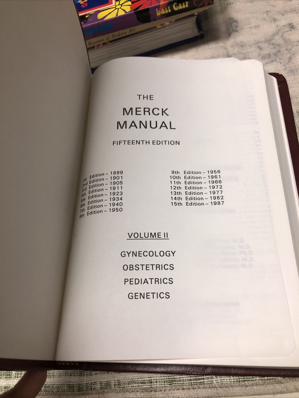 The Merck Manual Volume 11 - 15th Edition - 19871