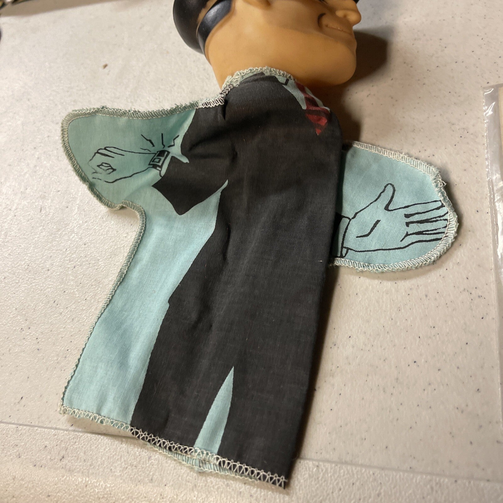 DICKY TRACY HAND PUPPET W Record VINTAGE  19613