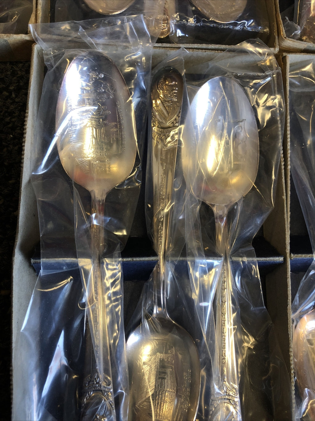 Lot Of 33 Commemorative Vintage Silverplate Spoons Various US Presidents-6