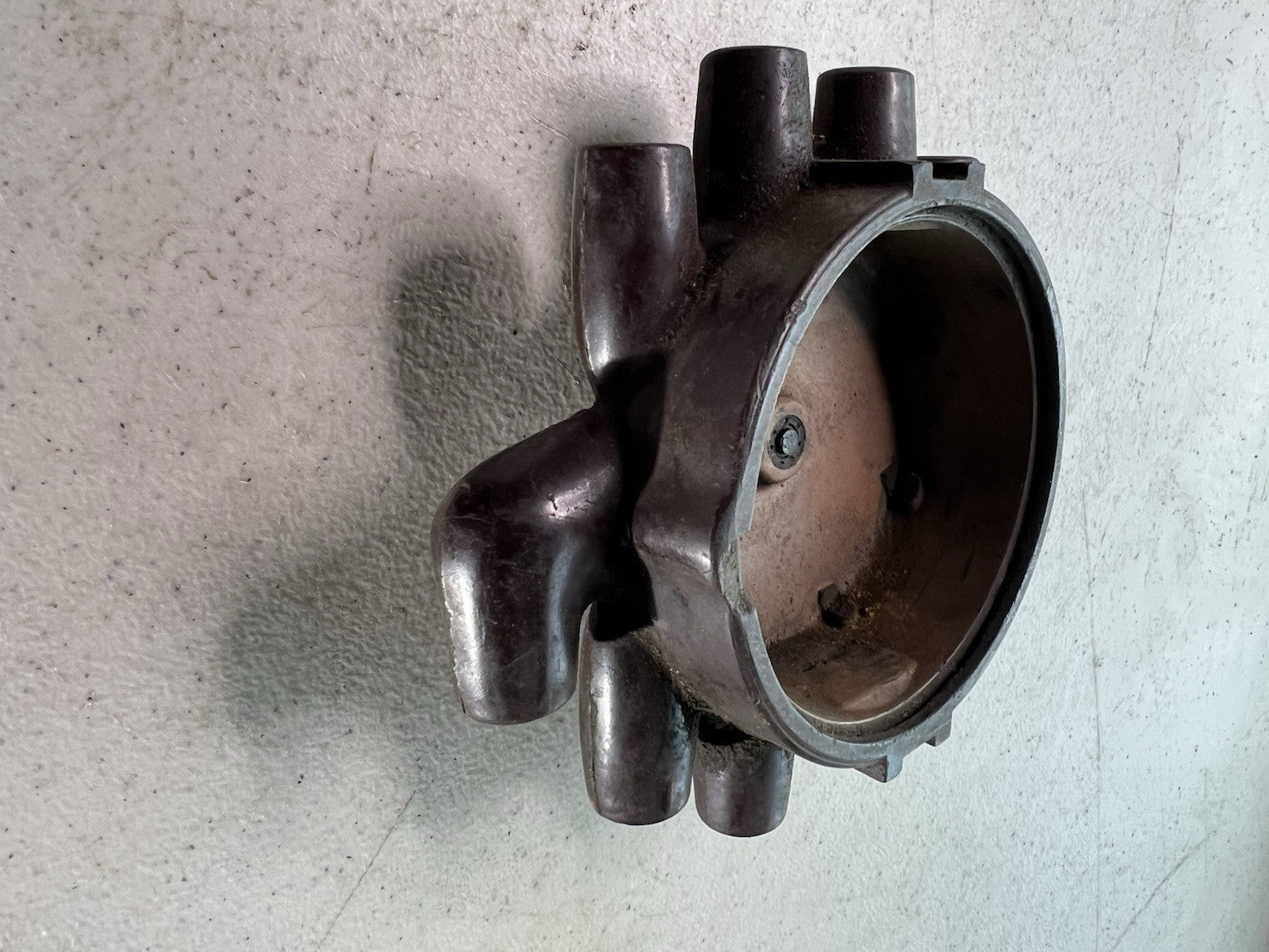 Vintage Bakelite 8-Cylinder Distributor Cap – Classic Ignition Part2
