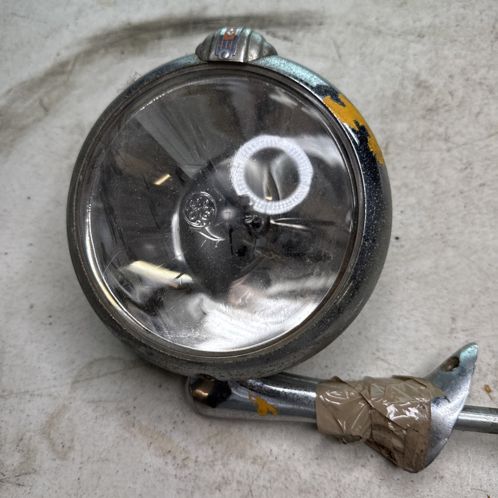 Nice vintage 1950's Unity car or truck spotlight , 5.5" bulb1