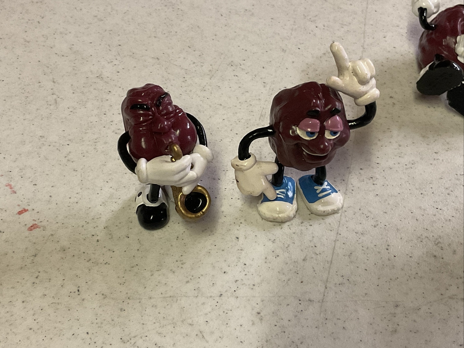 Vintage 1987 The California Raisins Figurine Lot3
