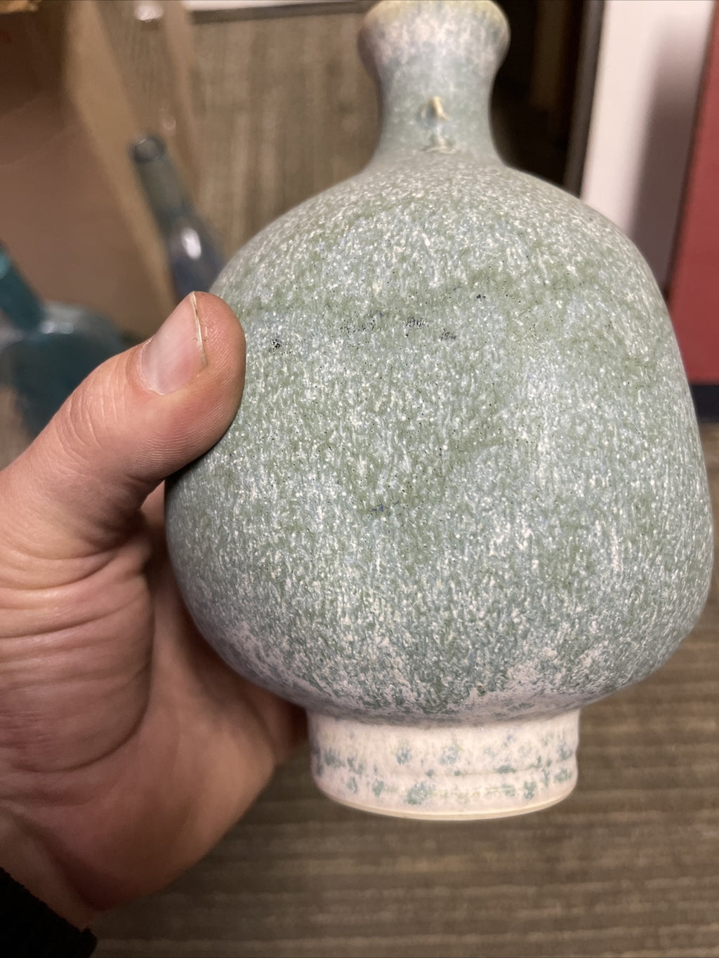 MCM Japanese or Chinese Oval art Pottery ceramic 7.5” tall green mint7