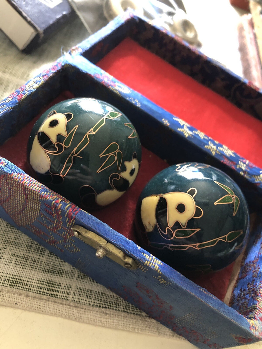 Vintage Ornate Chinese Baoding Exercise Stress Relief Meditation Balls Chest Box1