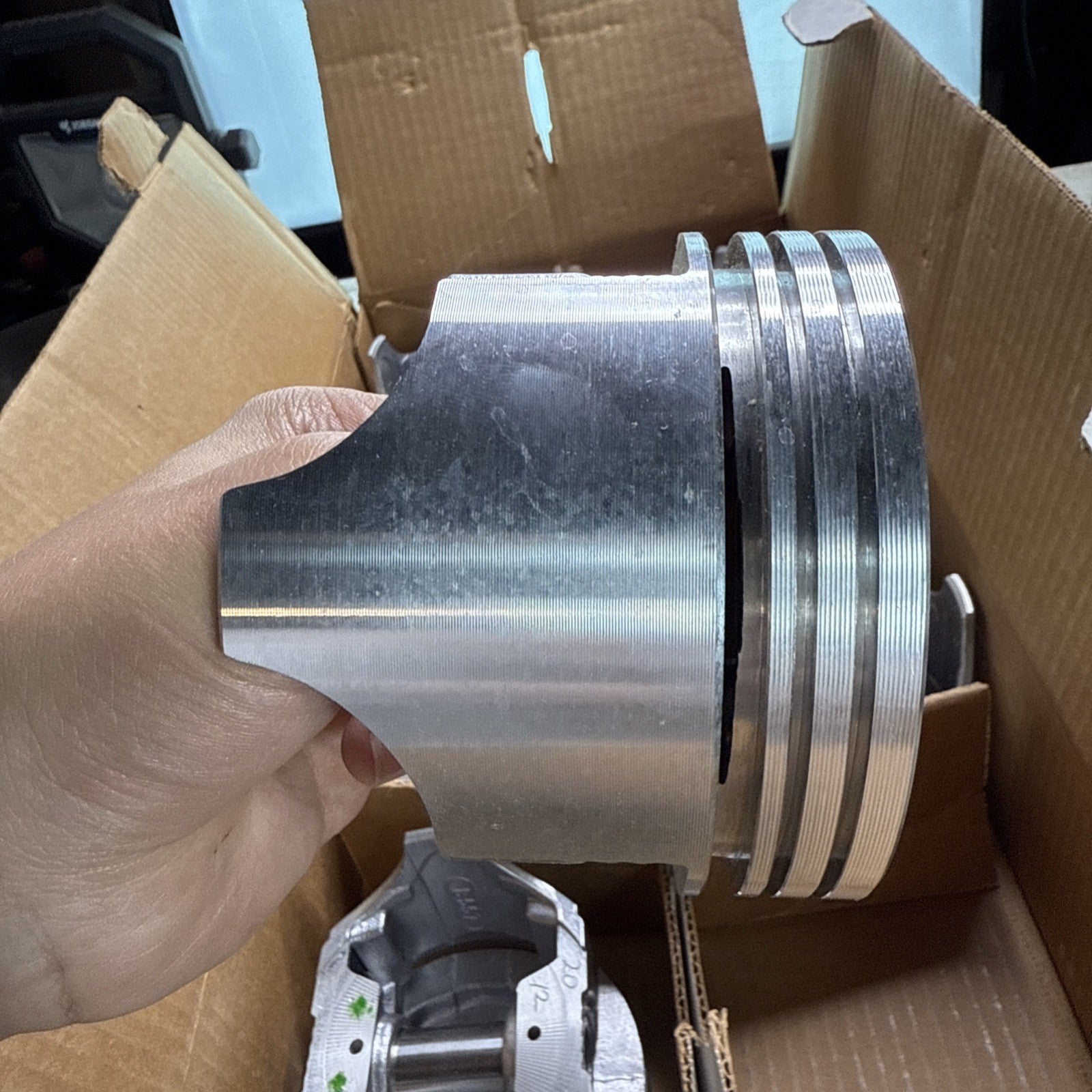 Badger Pistons P557-020 Diamond Turned 4.0200 Minimum Bore Size5