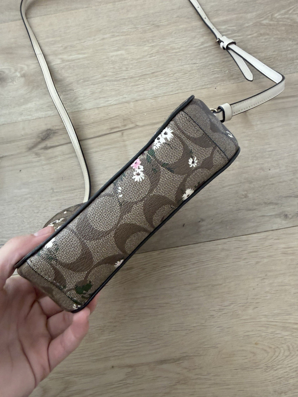 Coach Mini Signature Evergreen Flower Camera Bag IM/Khaki Multi5