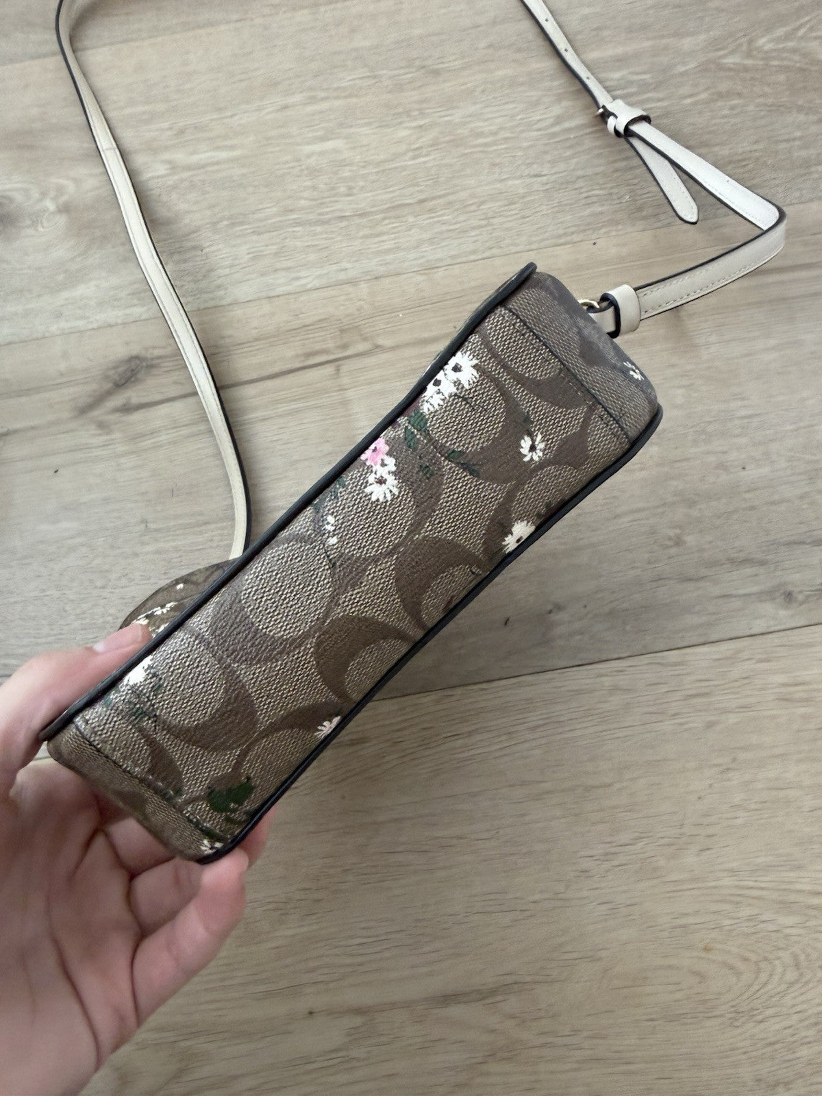 Coach Mini Signature Evergreen Flower Camera Bag IM/Khaki Multi5