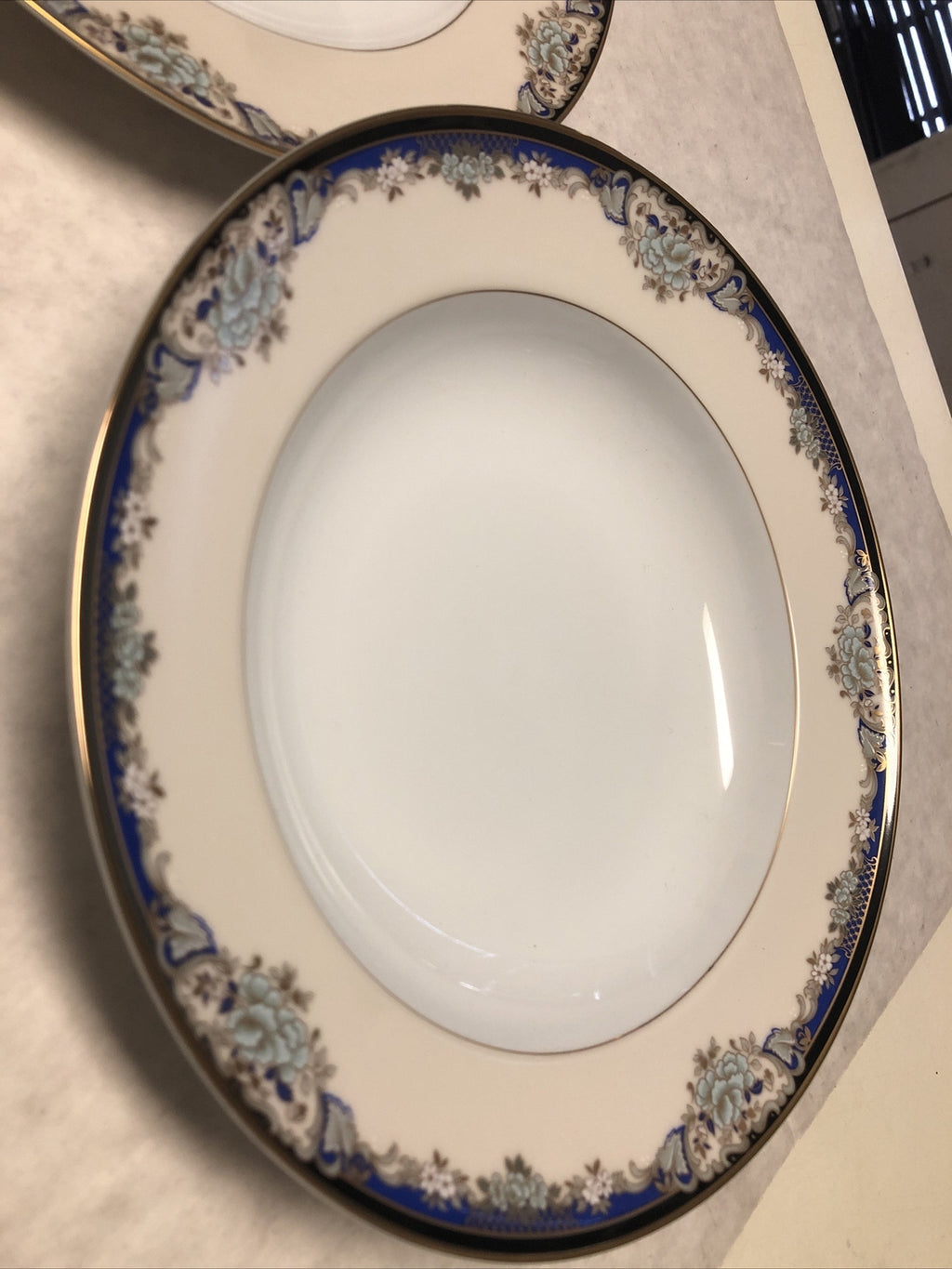 Mikasa Kingsley Rimmed Soup Bowl & Salad Plate LAC28 Blue & Gold Trim Lot Of 21