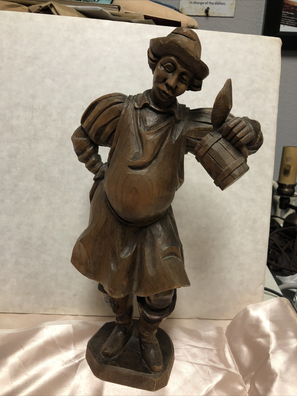 VINTAGE 12” WOODEN CARVED BEER DRINKING MONK0
