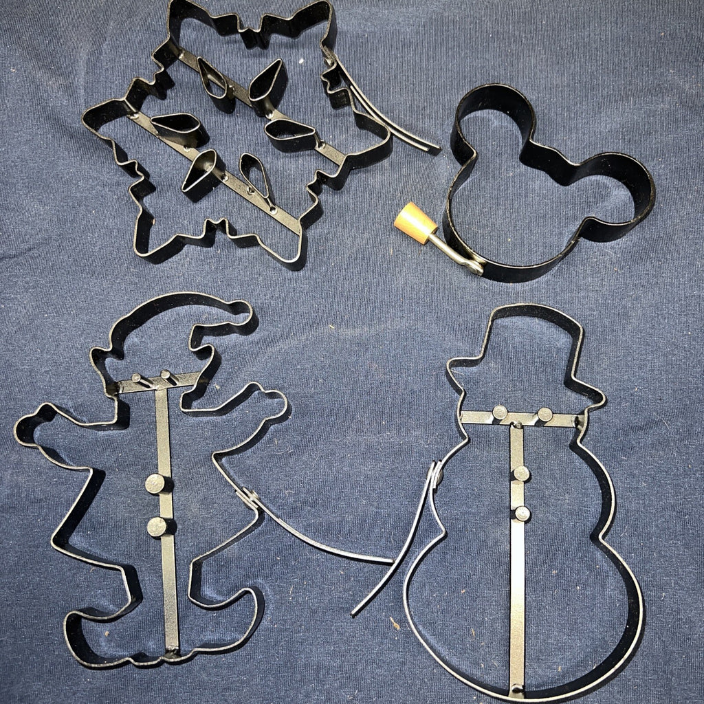 Lot 3 Vintage Christmas Cookie Cutters 1 Mickey Mouse Cookie Cutters0