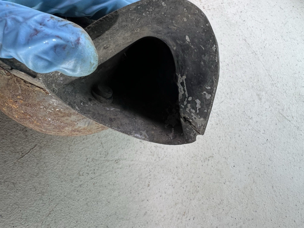 1950s Vintage Snail Horn – Rat Rod Hot Rod Dented3