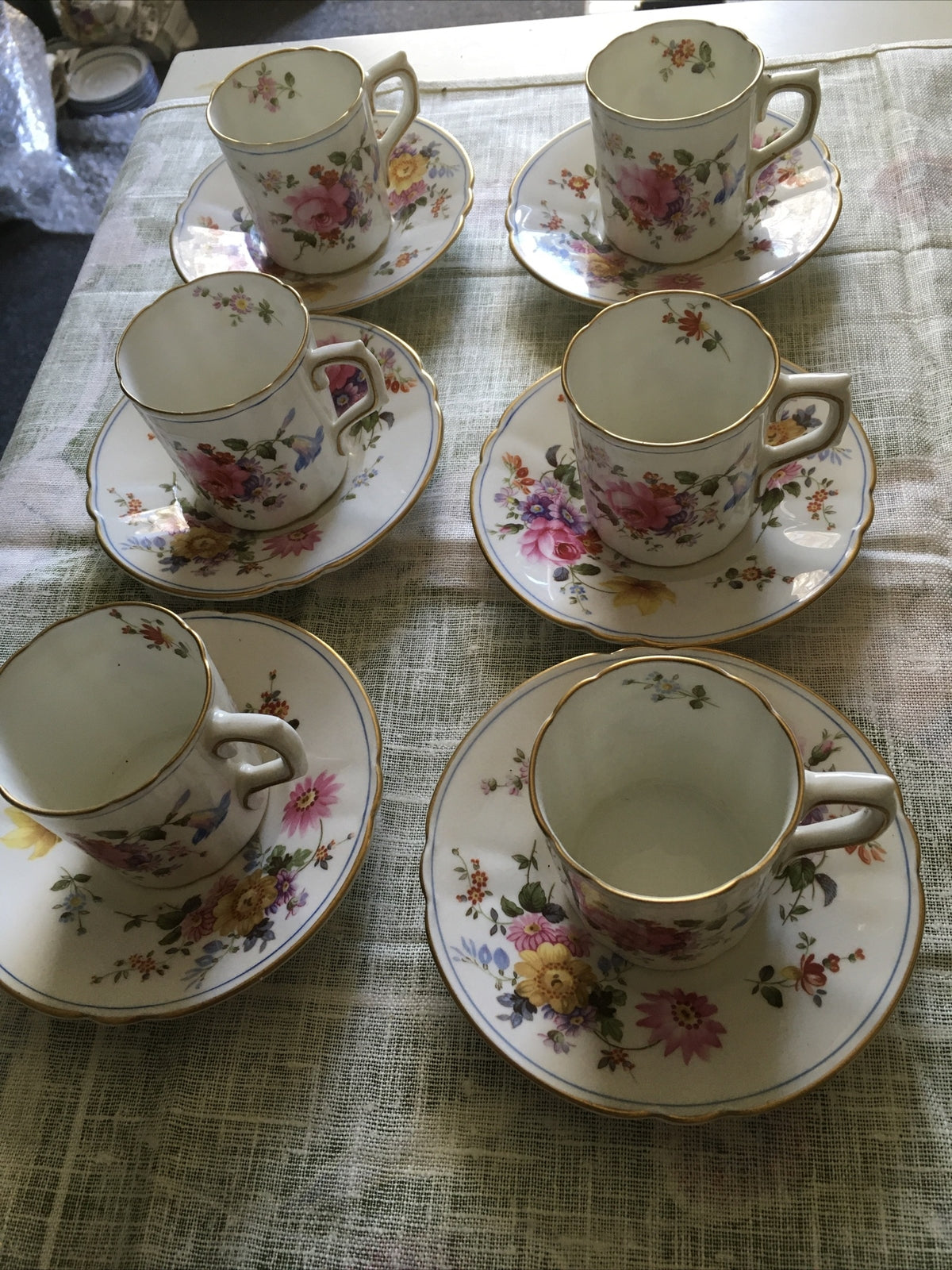 6 Royal Crown Derby English Tea Cups and Saucers Made In England1