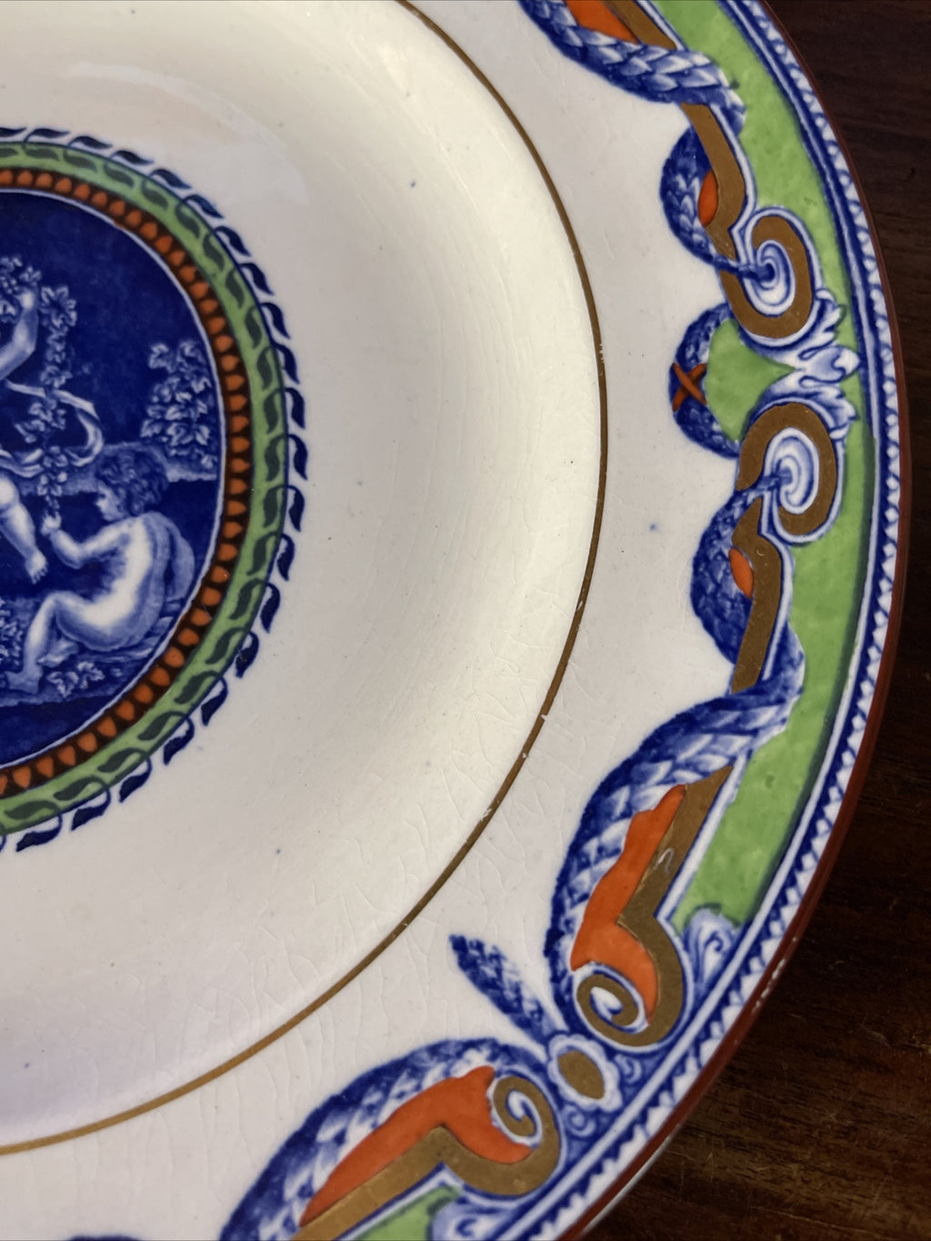 WEDGWOOD ETRURIA ENGLAND cherub PLATE CA 1879-1908 10” gold gilt5