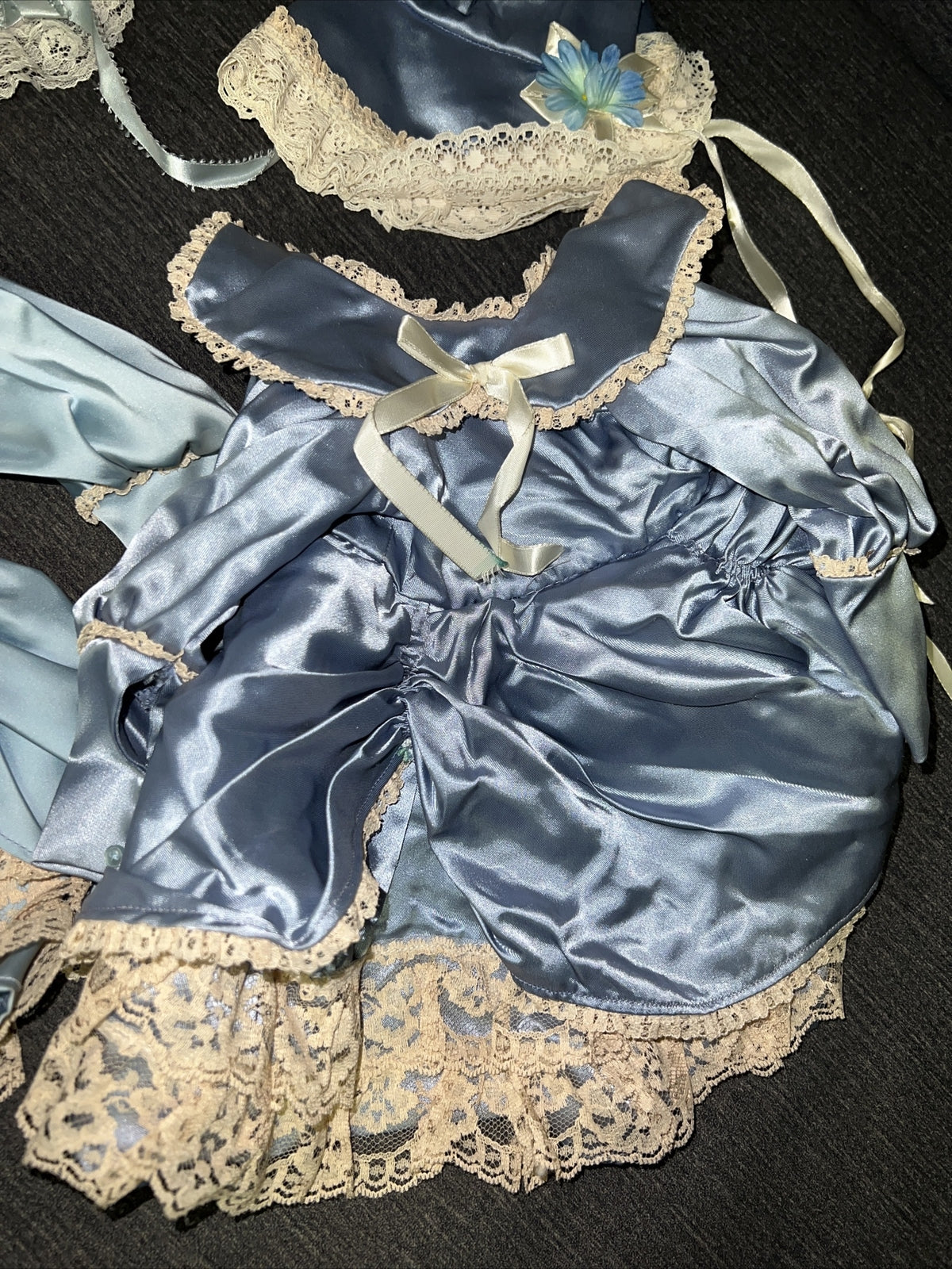 Two Vinrage Doll Outfits Blue Dresses with Matching Hats Handmade 3
