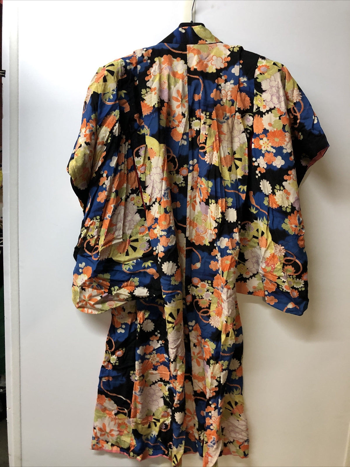 Japanese kimono,SILK,IRO-UCHIKAKE" Women’ Robe Pink, Gold, Vermilion, Flowers.5