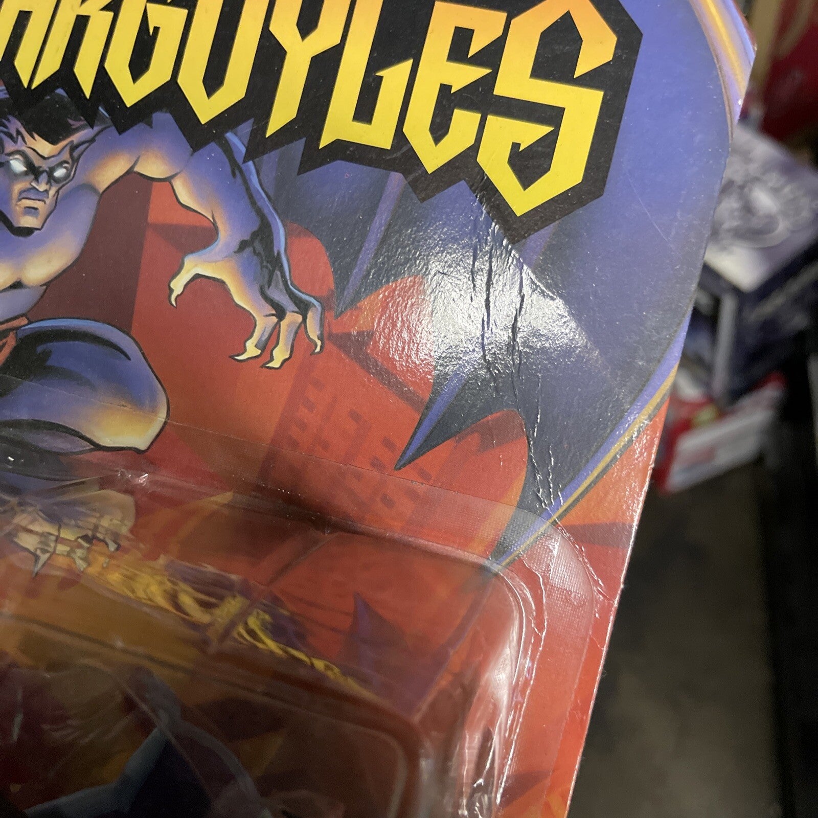 Gargoyles DEMONA w/ Firing Stun Gun 1995 Action Figure Kenner  New CARDED4