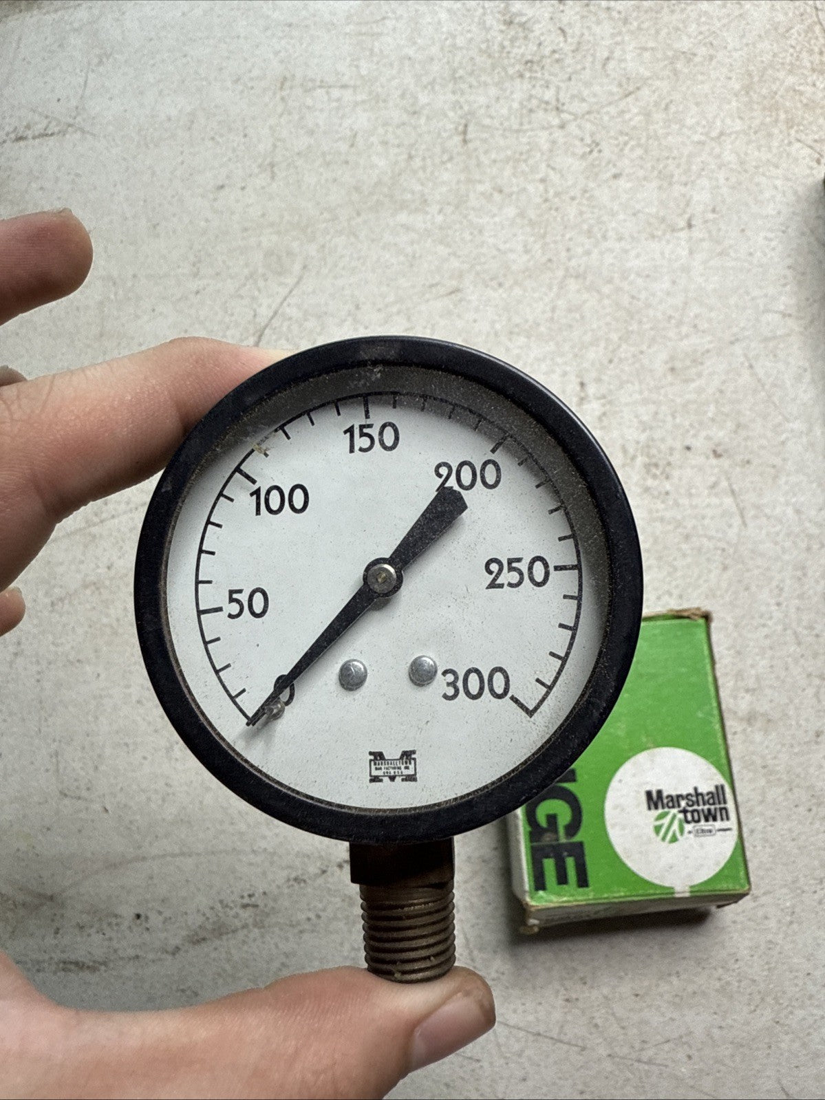 Marshalltown Fig 23 Pressure Gauge 0–300 PSI 1/4” NPT Steel Case NOS1