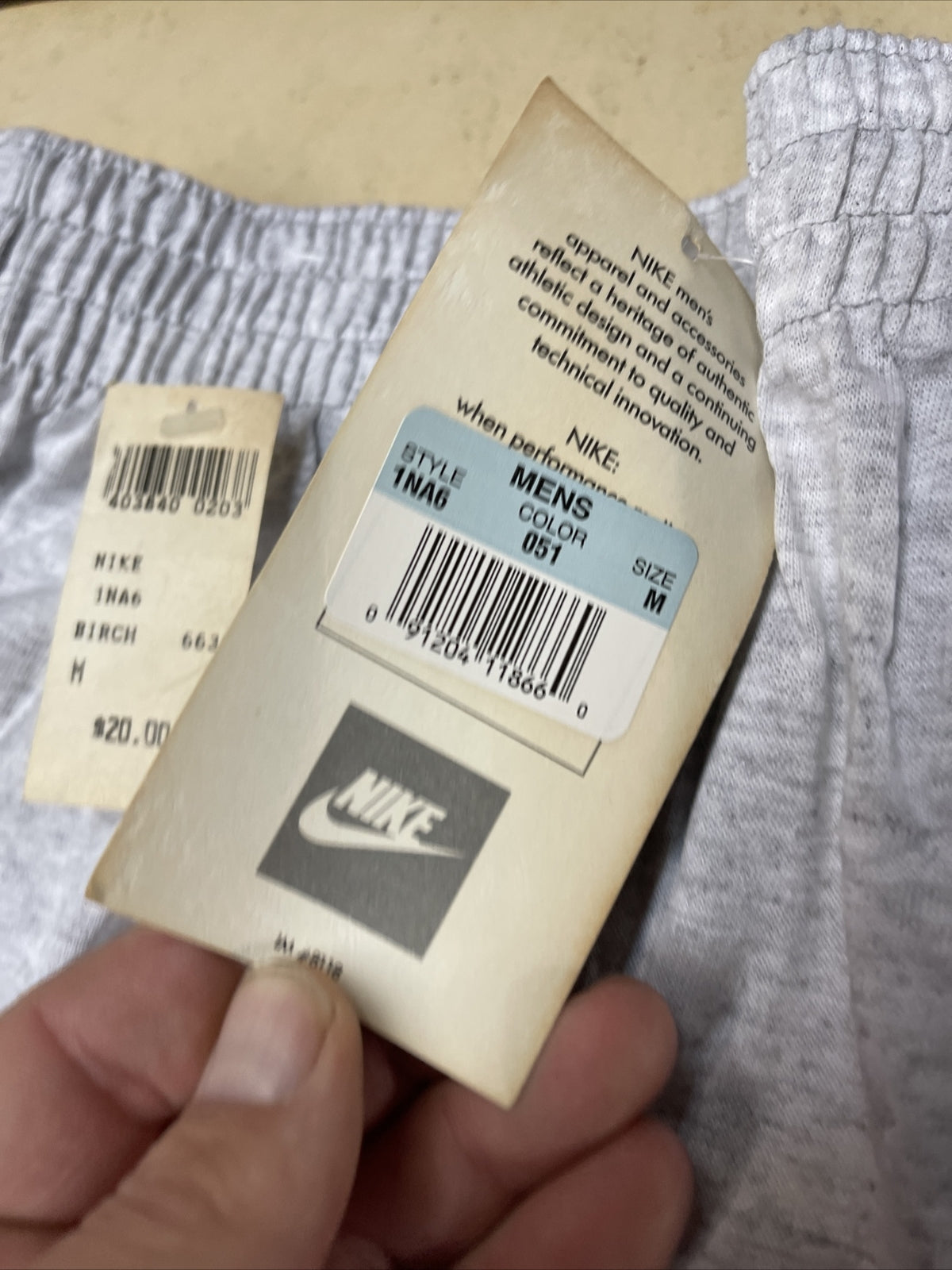 new old stock true vintage 1991  nike shorts Adult Size M grey w tags 4