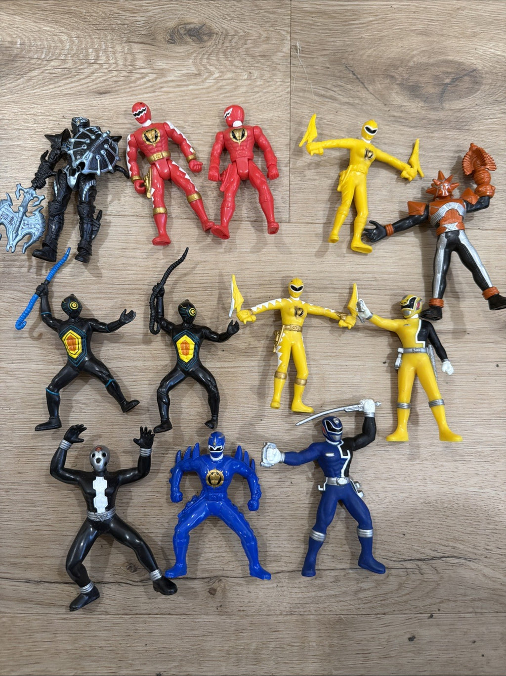 Vintage Lot Of 12 POWER RANGERS Action Figures0