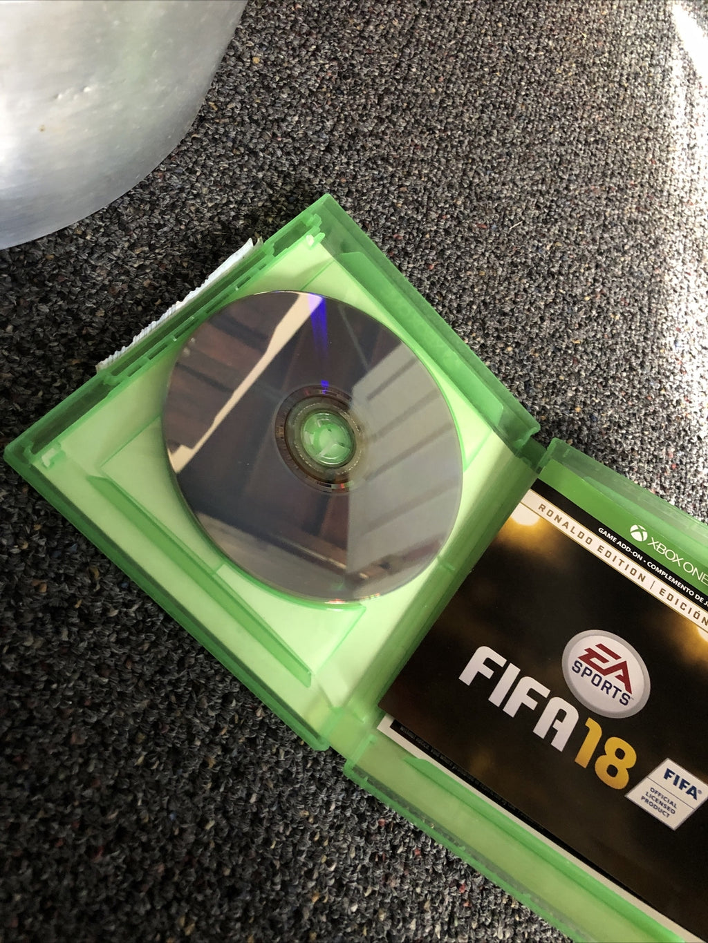 FIFA 18: Ronaldo Edition (Microsoft Xbox One, 2017)3