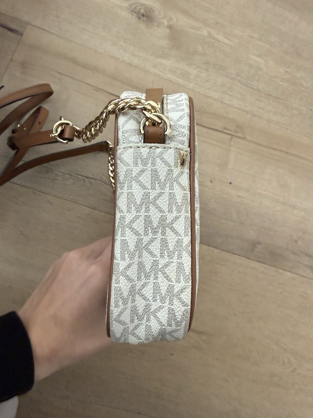 Michael Kors Jet Set Item Large Crossbody Vanilla/Acrn4