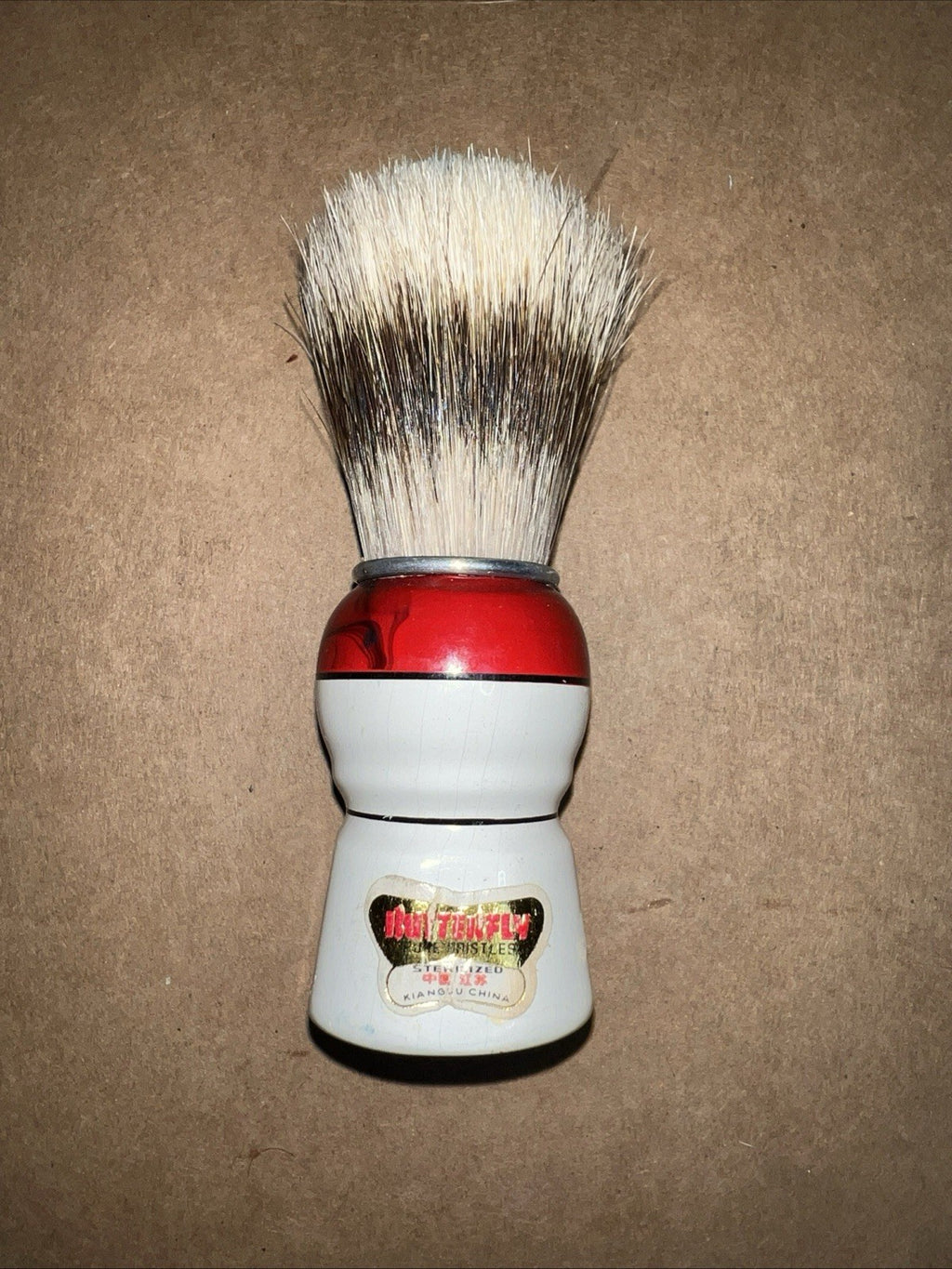 Vintage Shaving 'Butterfly' Brush Red And White Good Condition0