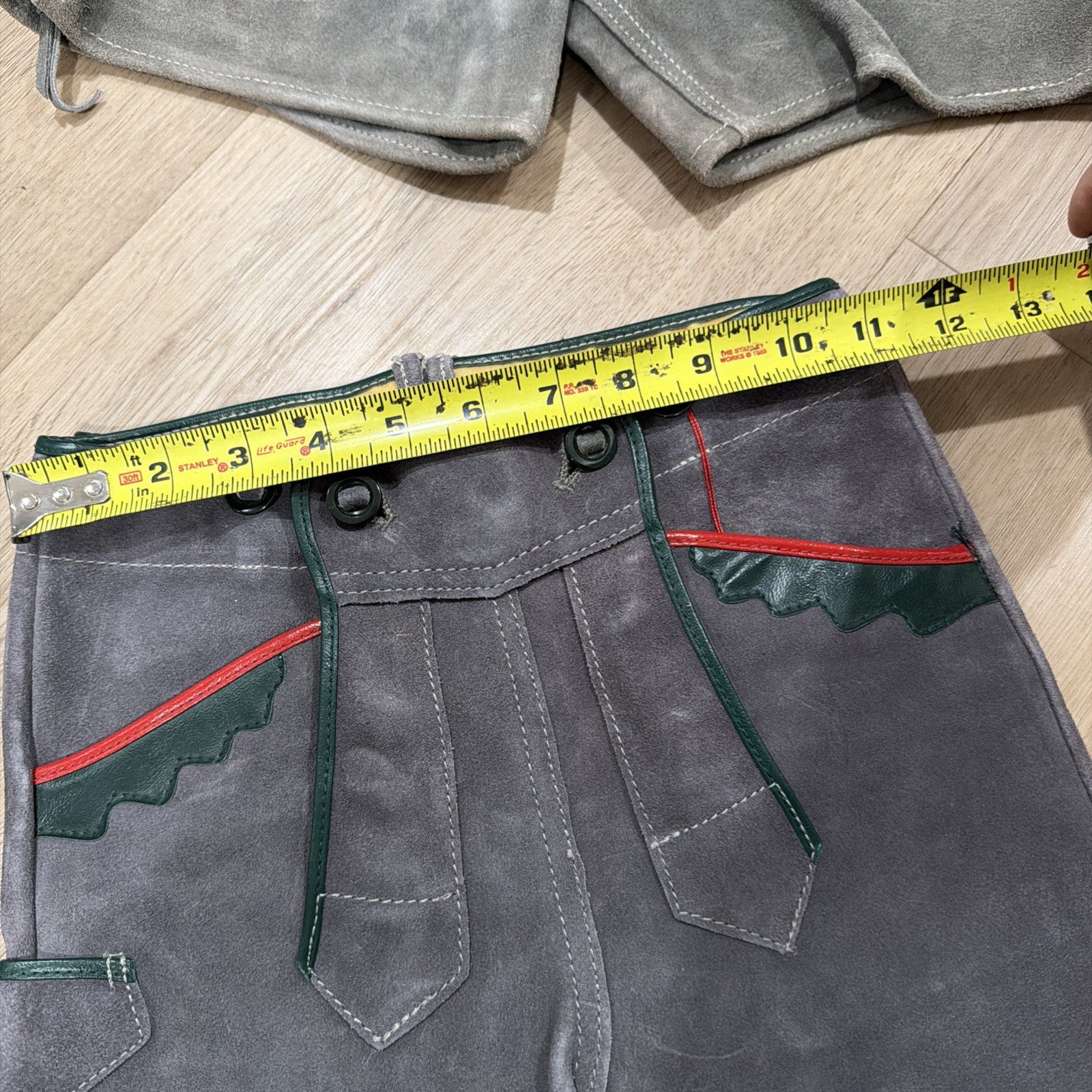 VINTAGE GERMAN LEDERHOSEN  GRAY SUEDE  LEATHER OKTOBERFEST FESTIVAL  Childrens4
