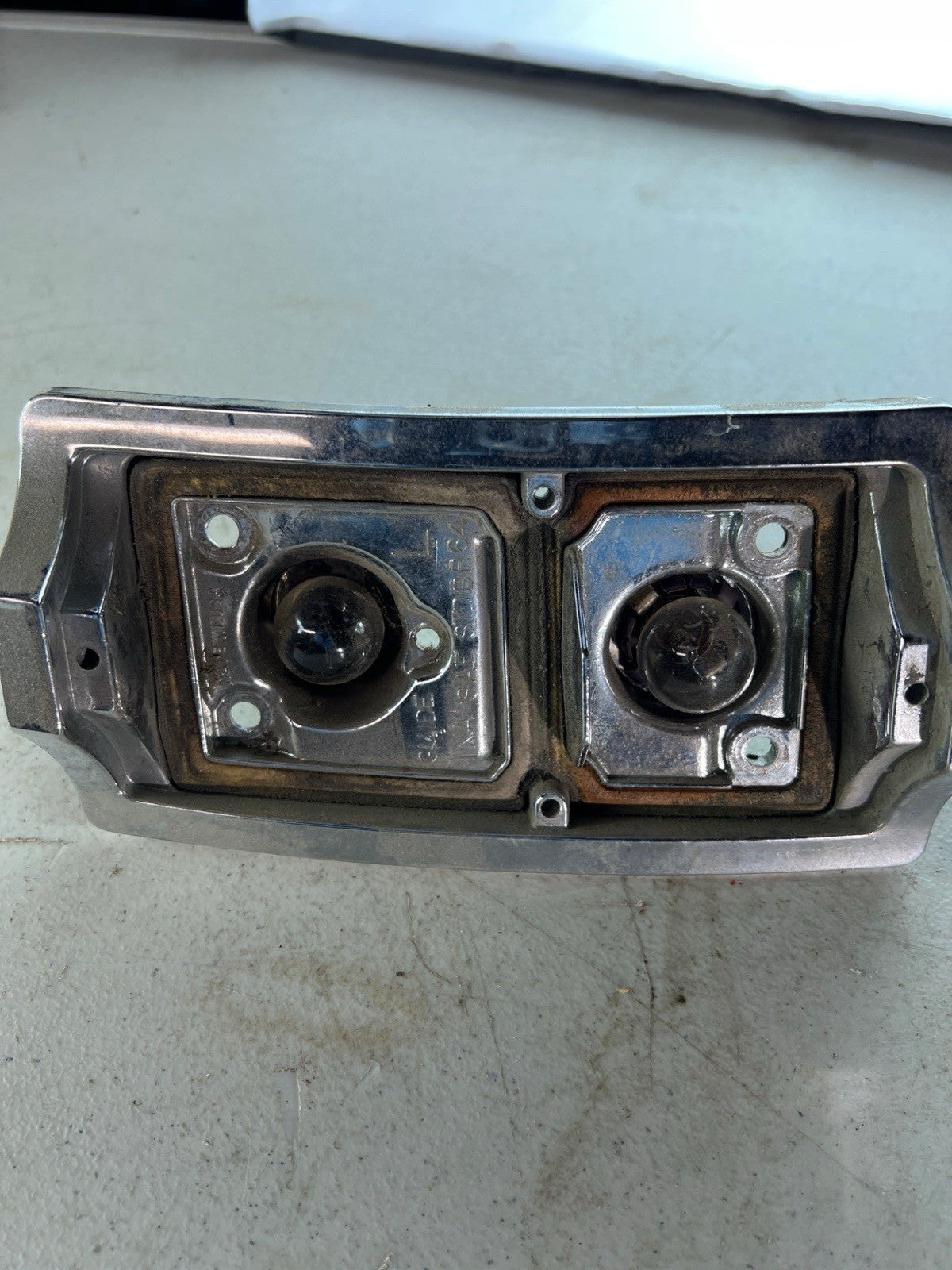 Vintage GM Dual‑Bulb Taillight Housing | Part #59639560