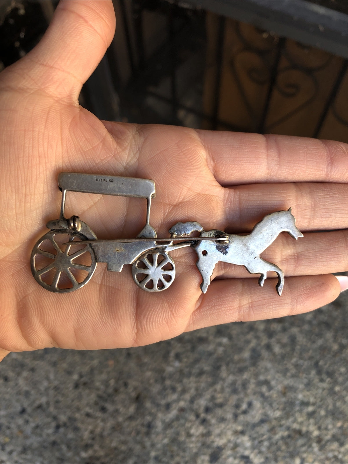 Vintage Sterling Silver Horse and Carriage Brooch Pin2