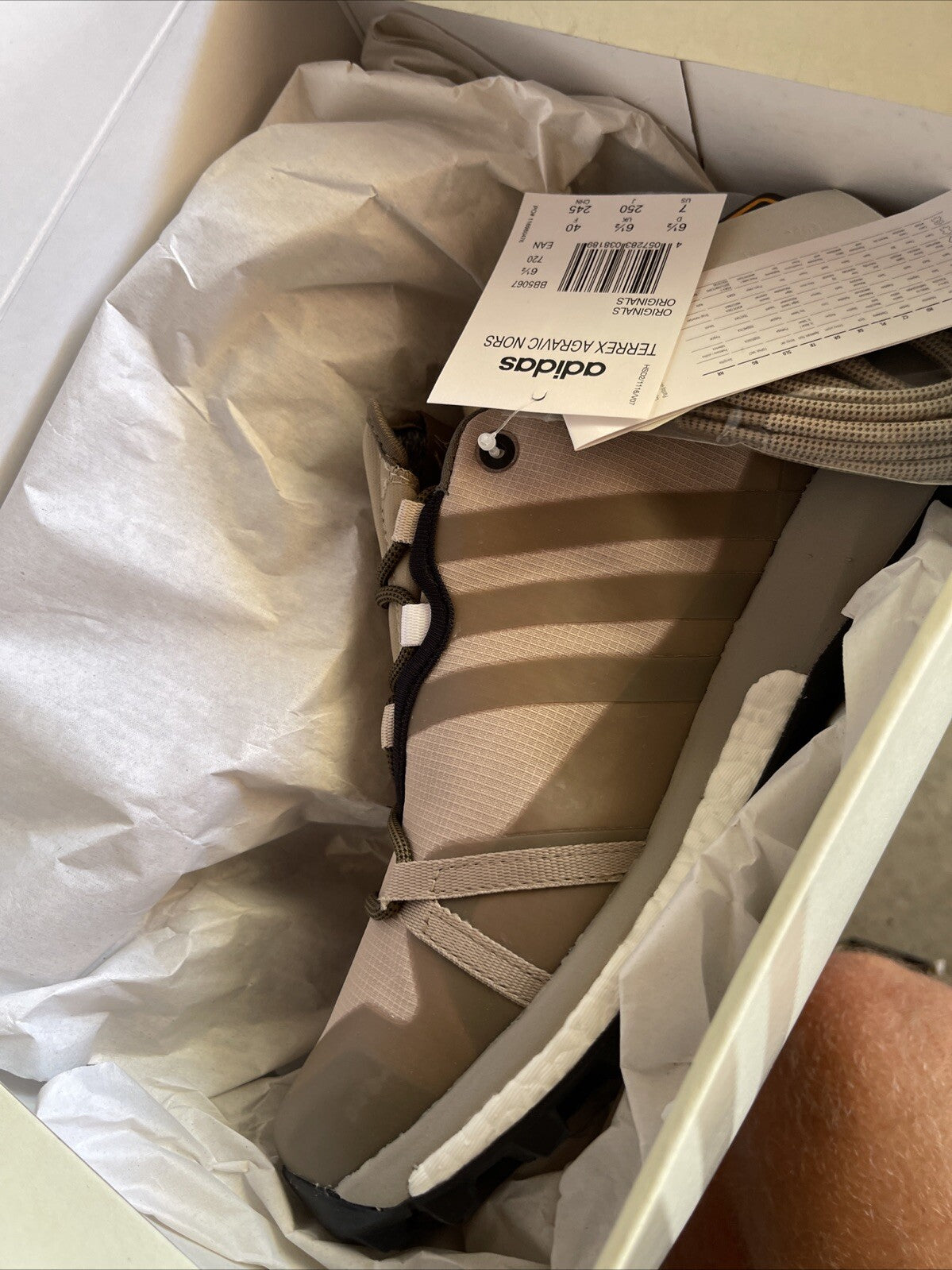 Size 7 - adidas Norse Projects x Terrex Agravic Khaki0