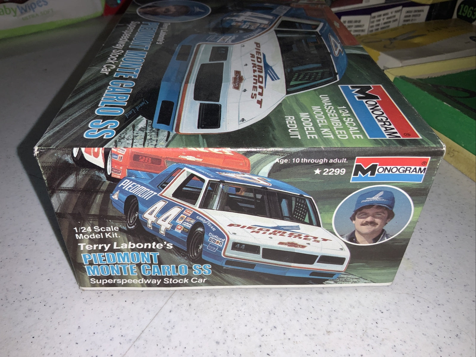 Vintage Monogram Terry Labonte's Piedmont Monte Carlo SS Model Kit1