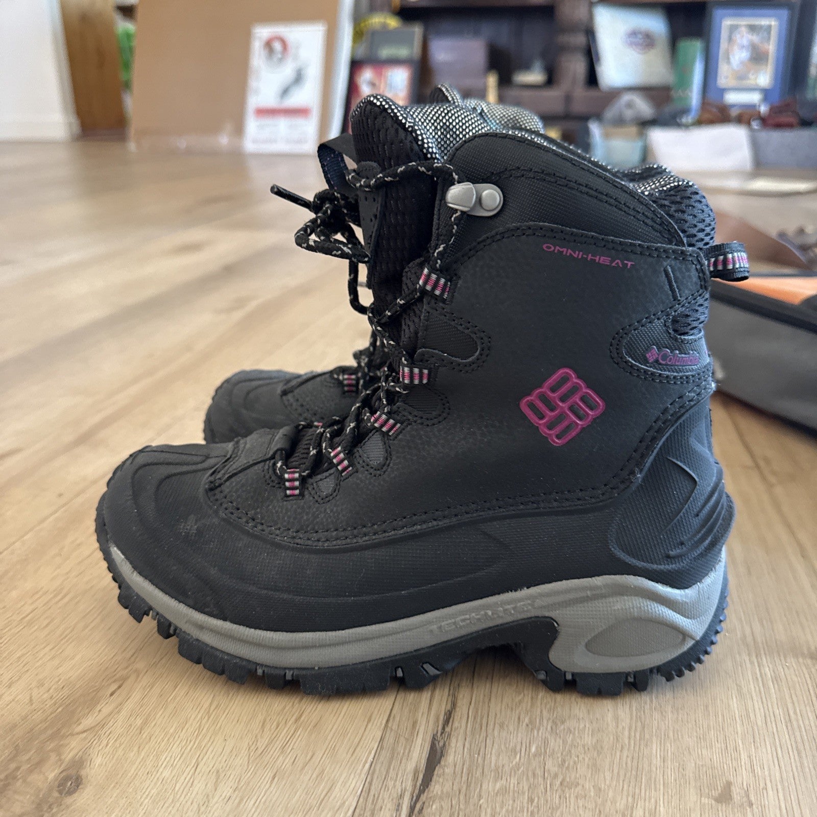 Columbia Women's Arctic Trip Omni-Heat Waterproof Winter Boots Size 71