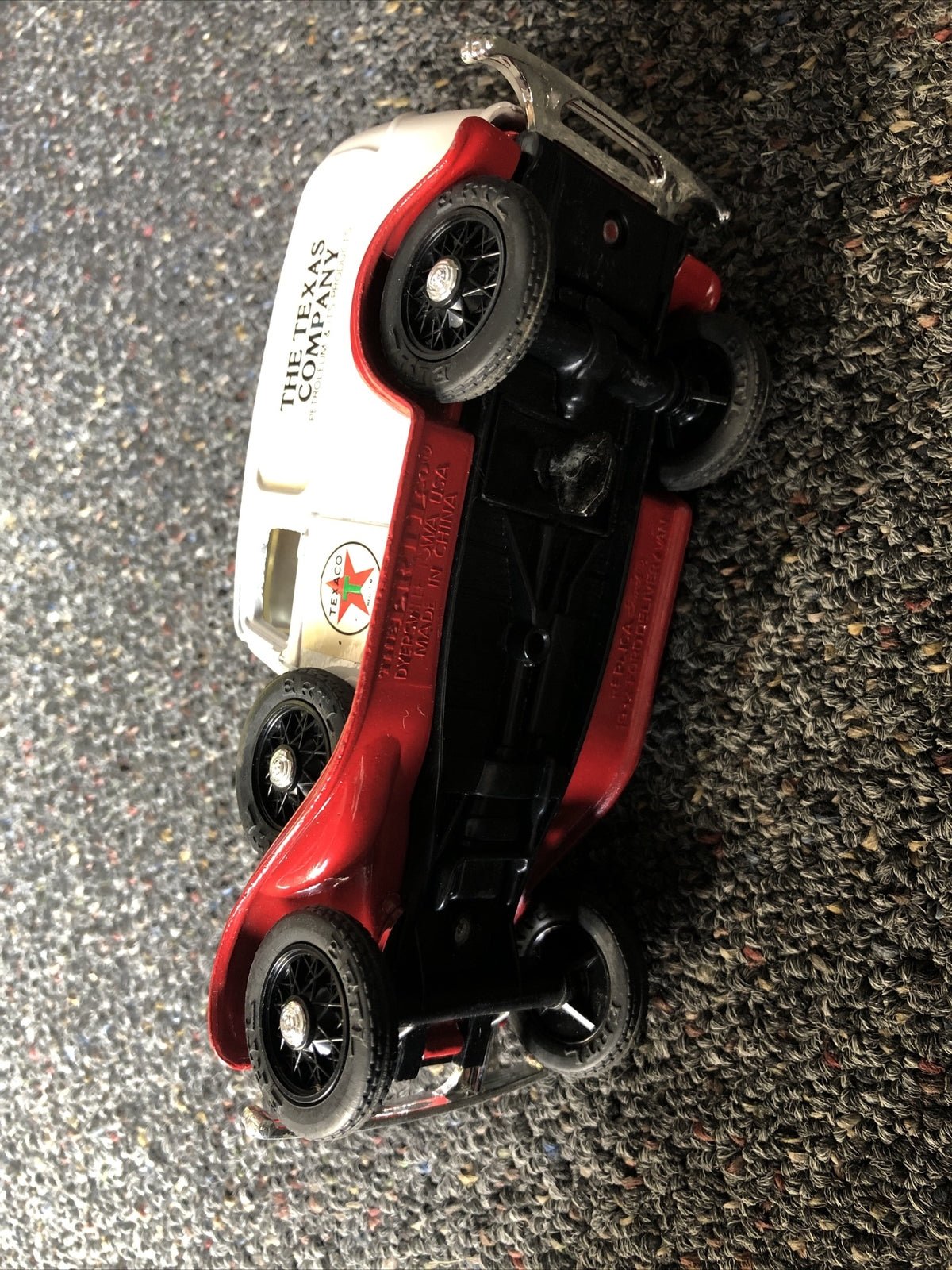 ERTL DIE-CAST 1932 FORD DELIVERY VAN - TEXACO - THE TEXAS COMPANY1