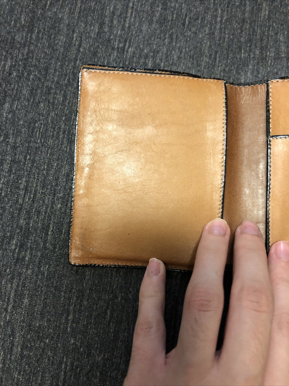Vintage LODIS SPAIN BLACK & TAN LEATHER Quick Wallet3