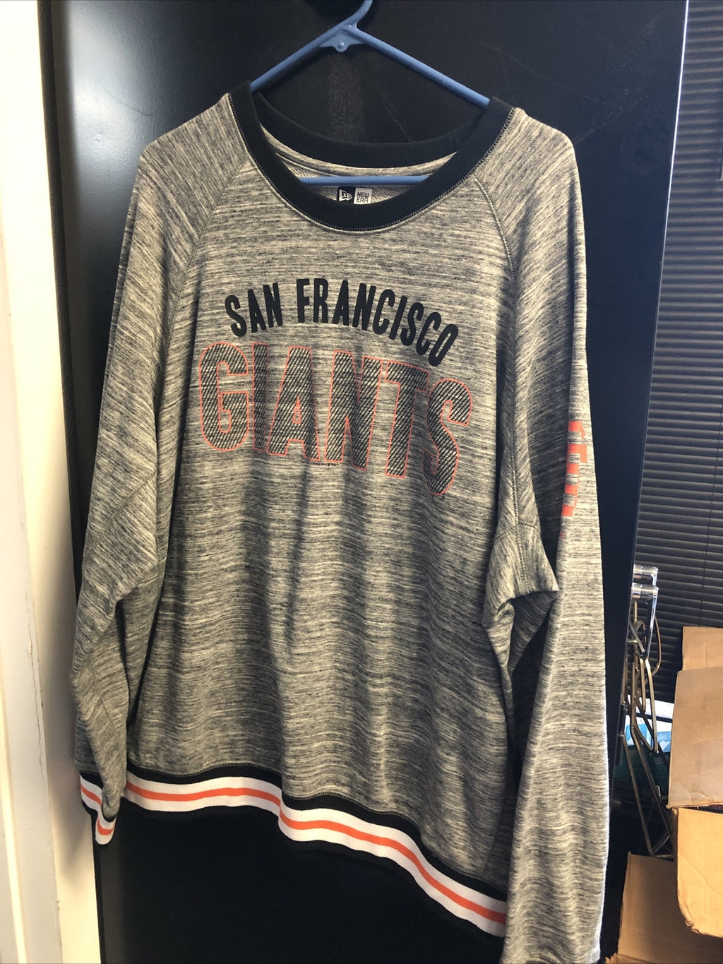 San Francisco Giants New Era Sweater Size XL0